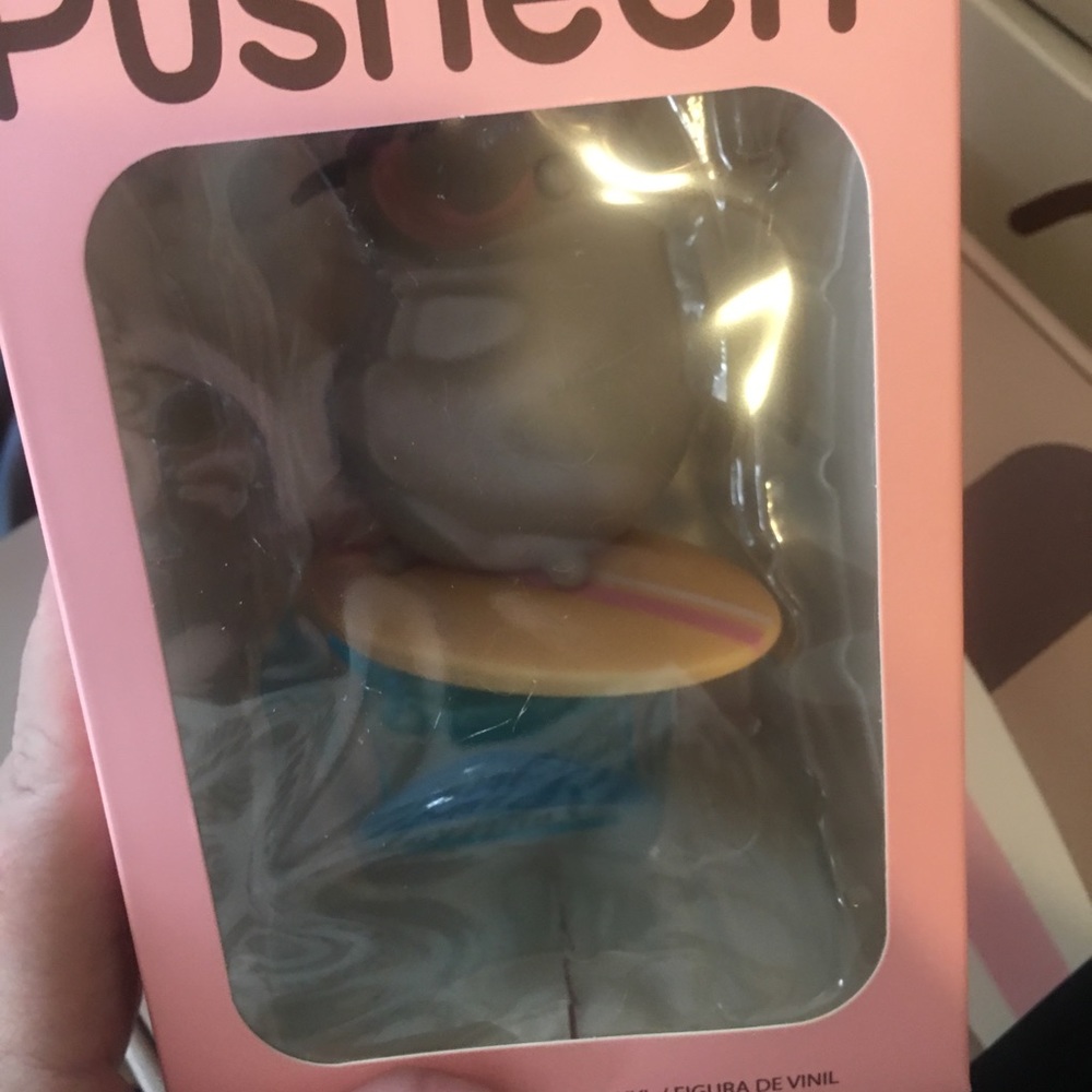 Surfer Pusheen vinyl figure 2018 summer